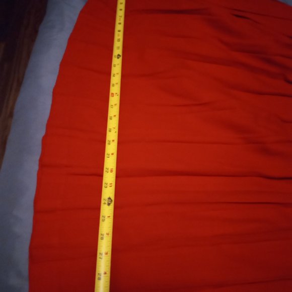 CHURCH FLOW!! 2-piece dark red pleated skirt suit with beautiful gold buttons - Picture 16 of 16